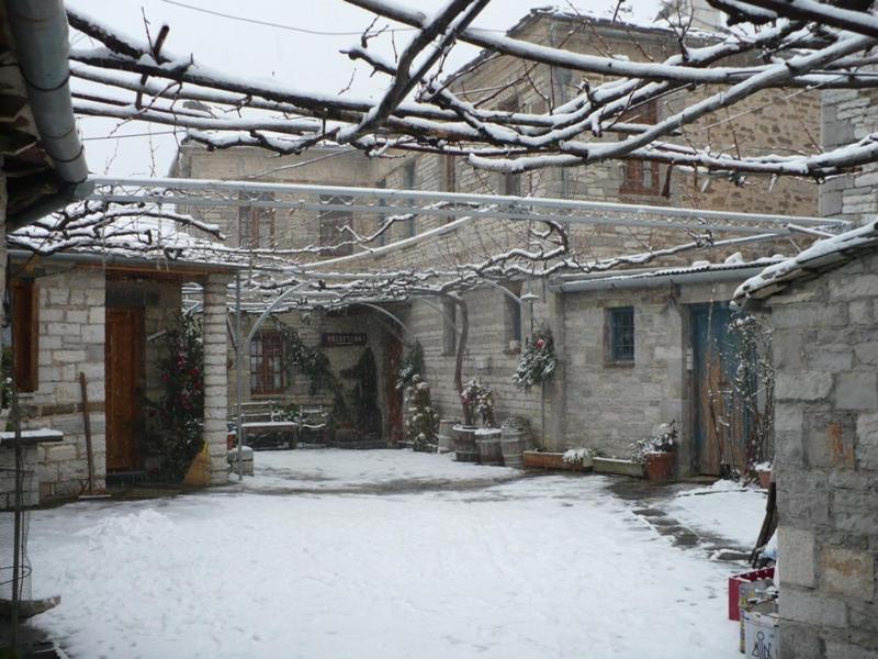 Lichovo Hotel Papingo Buitenkant foto