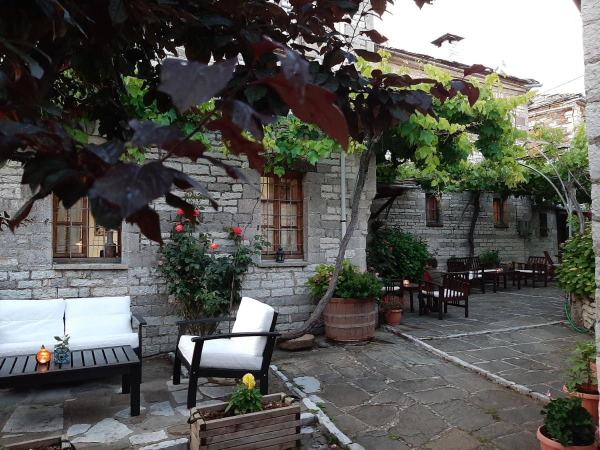 Lichovo Hotel Papingo Buitenkant foto