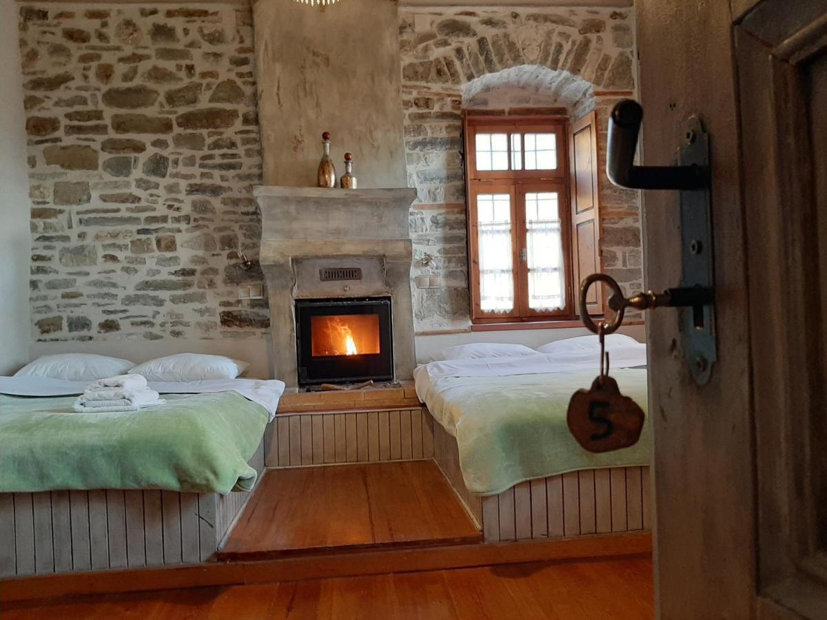 Lichovo Hotel Papingo Buitenkant foto