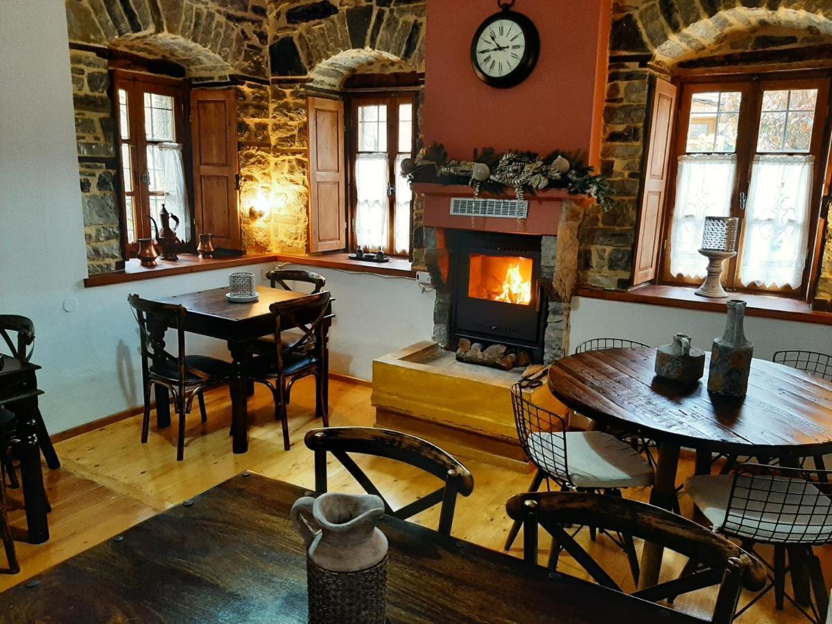 Lichovo Hotel Papingo Buitenkant foto
