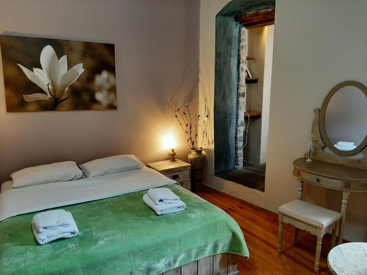 Lichovo Hotel Papingo Buitenkant foto