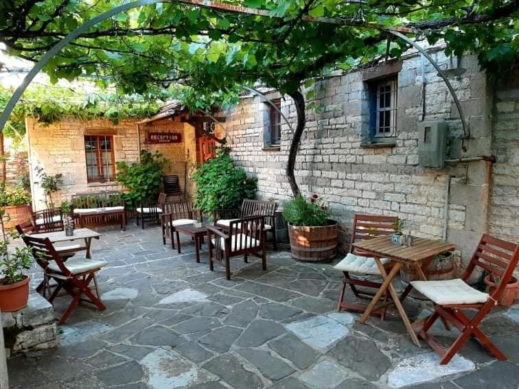 Lichovo Hotel Papingo Buitenkant foto